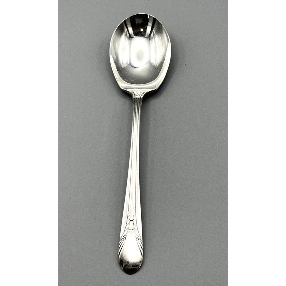 Vtg Wm Rogers Mfg Co IS International Silver Inheritance Sugar Spoon 5 7/8